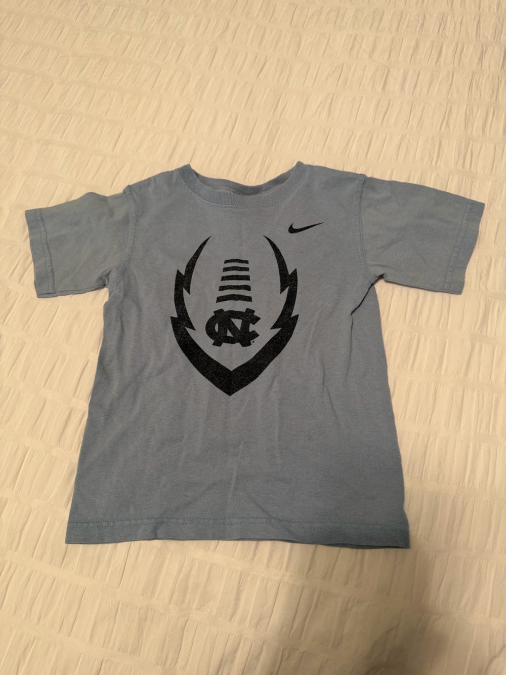 UNC boys Nike football short sleeve, Tshirt. Size 2T. Good condition. $12